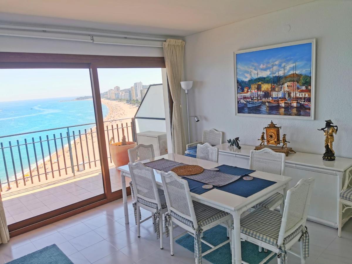 Spacious Seafront Apartment Platja d'Aro Eksteriør billede